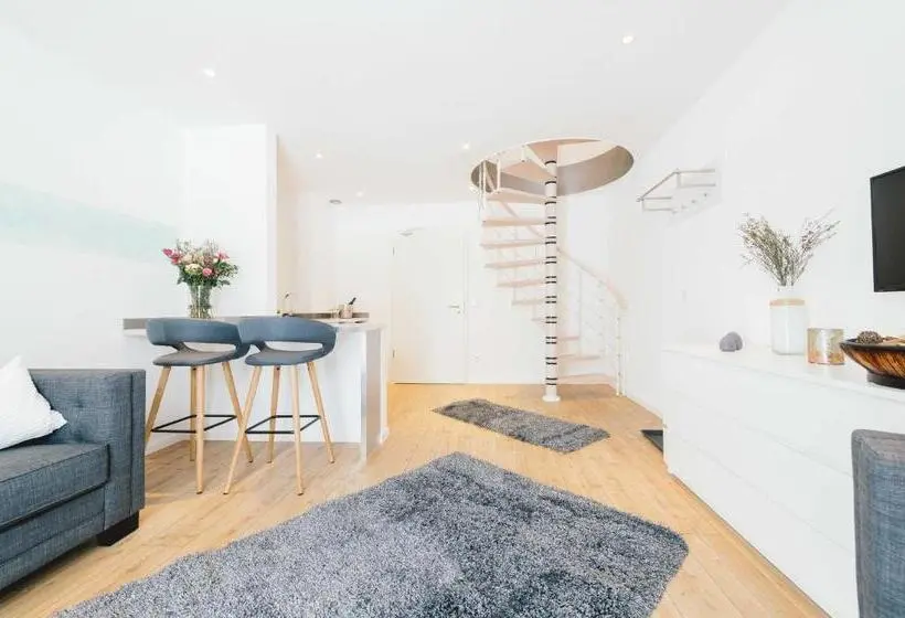 Apartament 1 Dormitori amb Balcó, Unique Inn