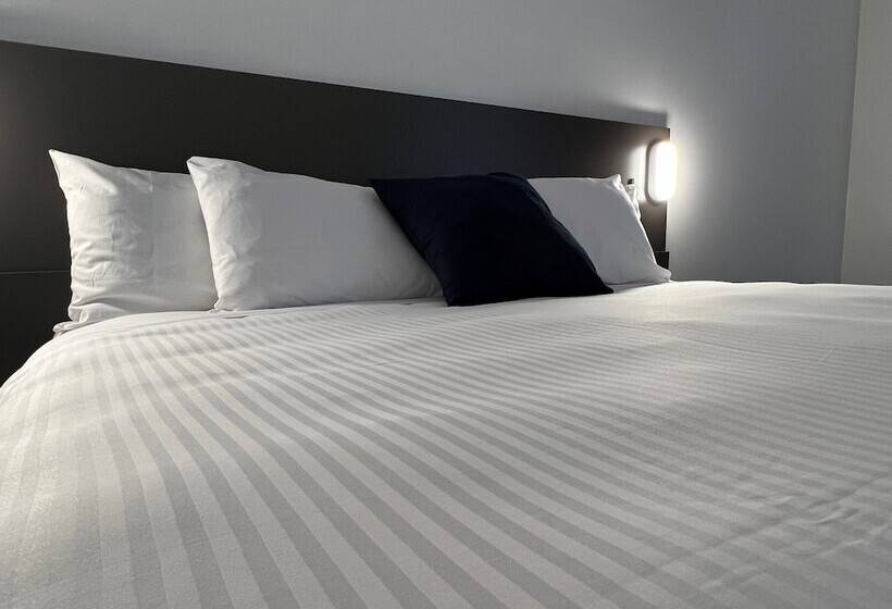 스탠다드 룸 킹사이즈 침대, Country Roads Motor Inn Dysart