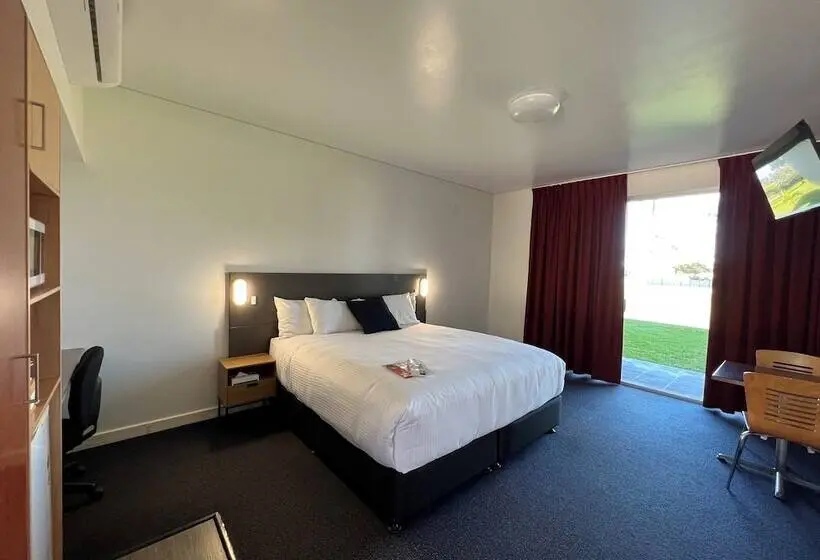 キングサイズベッドのスタンダードルーム, Country Roads Motor Inn Dysart