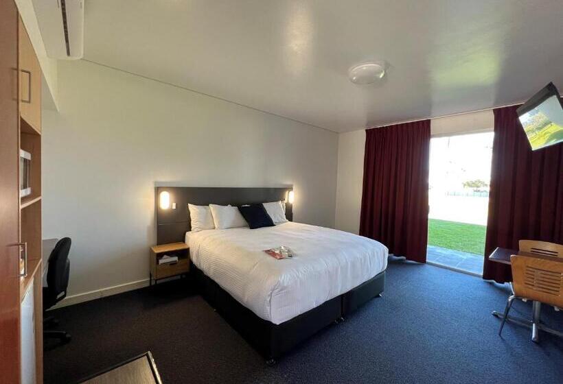 带大床的标准间, Country Roads Motor Inn Dysart