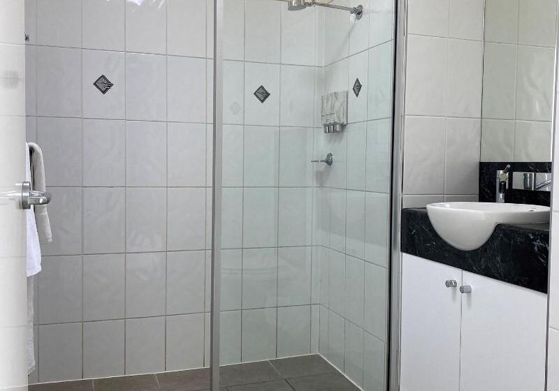 带大床的标准间, Country Roads Motor Inn Dysart