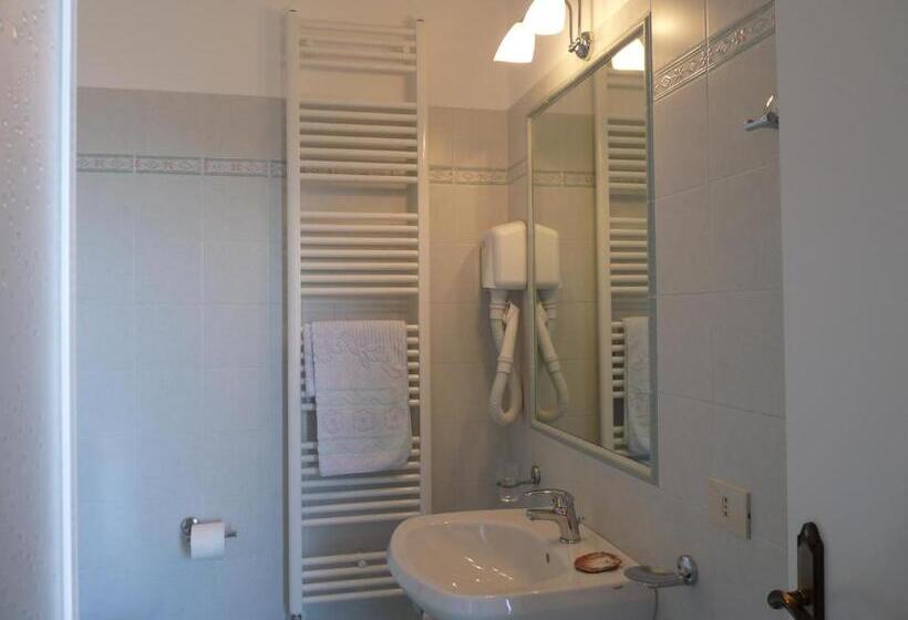 带1个卧室的带海景的公寓, B&b Villa Eugenia