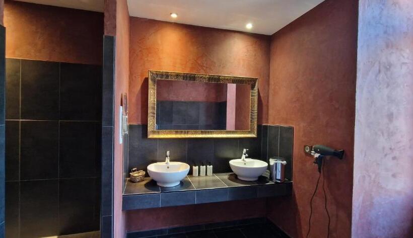 Family Suite, Chateau De Viviez