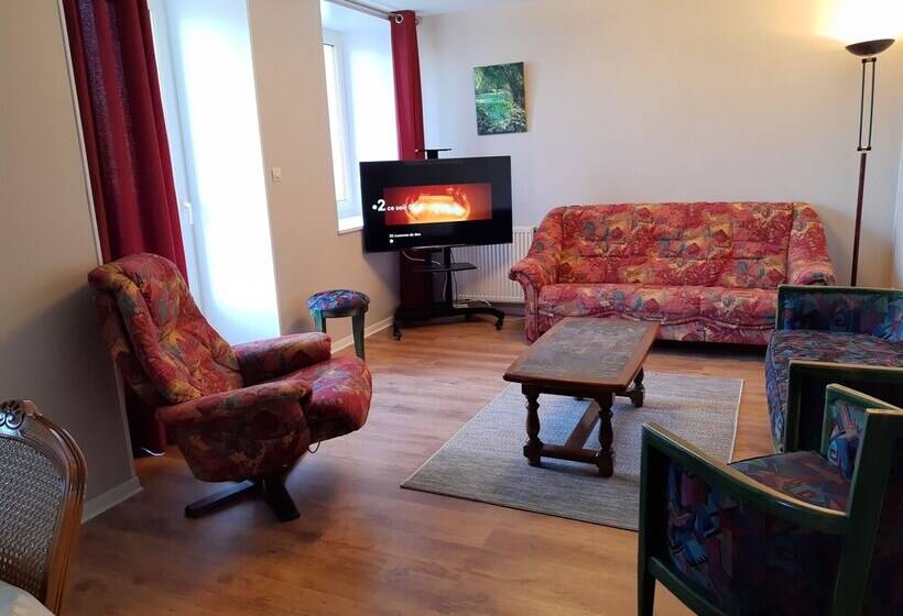 דירת נוחות 3 חדרים, Moulin De La Fleuristerie