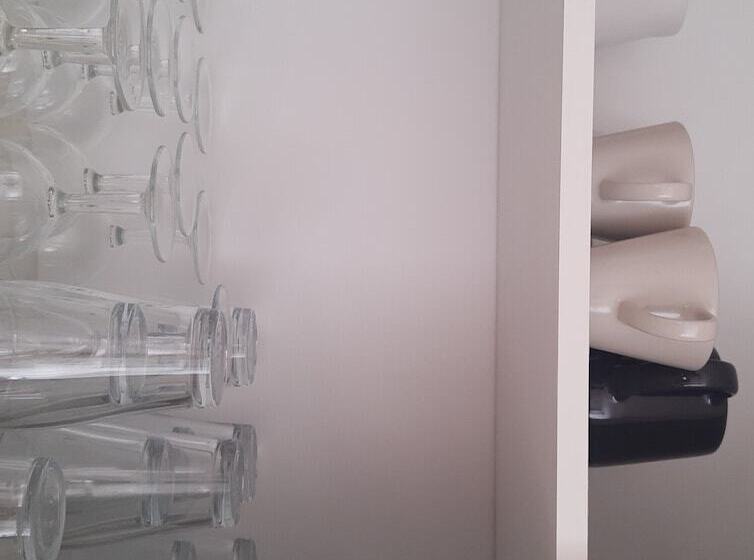 דירת דלוקס 3 חדרי שינה, Moulin De La Fleuristerie