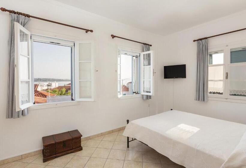דירת חדר נוף לים, Guesthouse Niriides