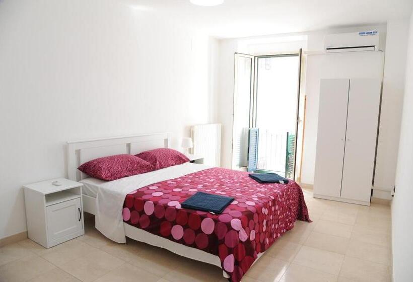 חדר סטנדרט לארבעה, Palazzo Grigio