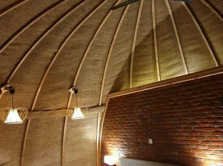 اتاق لوکس, Amarembo By Touch Down