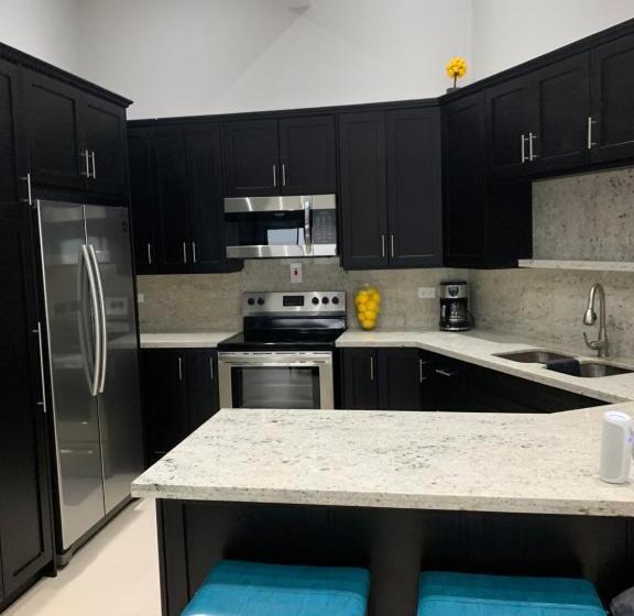 ویلای سوپریور 1 خوابه, A Wave From It All @ Aqueducts