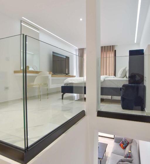 استودیوی لوکس, Misisuone Apartments Budva