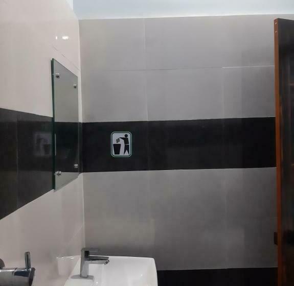 اتاق اکونومی, Madaparambil Residency
