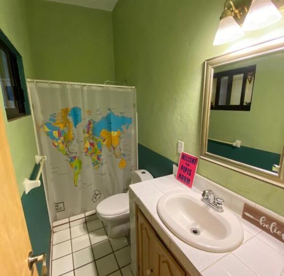 חדר סטנדרט חדר אמבטיה משותף, Sofia Hostel Cabo