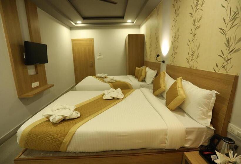 Семейный Номер Deluxe, Vips Hotel Olive