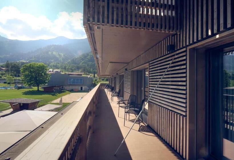 חדר אקונומי, Frutigresort