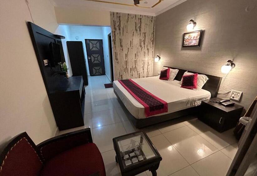 Quarto Estandar Cama King, Jp Regency