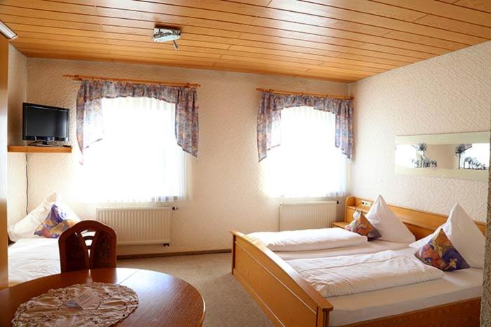 غرفة قياسية ثلاثية, Landgasthof Ochsen