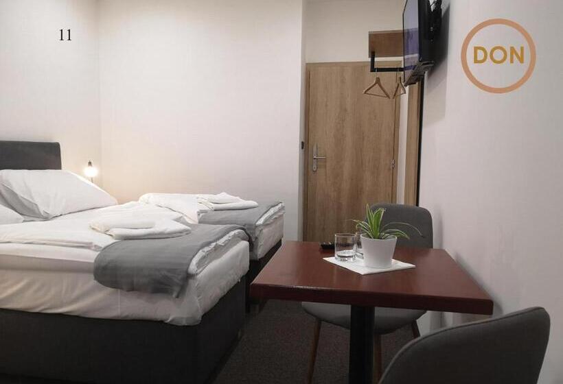 غرفة قياسية مزوَّدة بشُرفة, Penzion Don