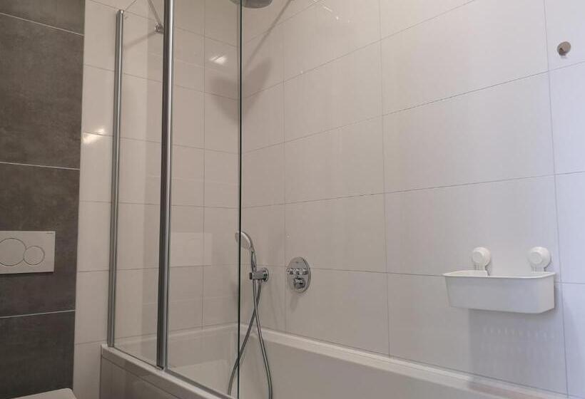 غرفة عائلية, Penzion Don