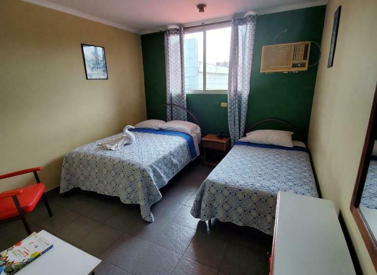 غرفة قياسية, Toledo