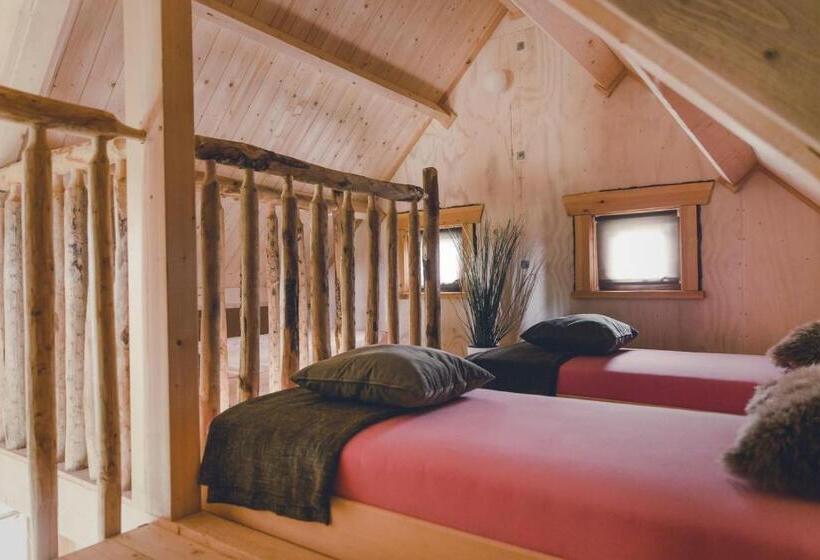 2ベッドルームアパートメント, Tree House