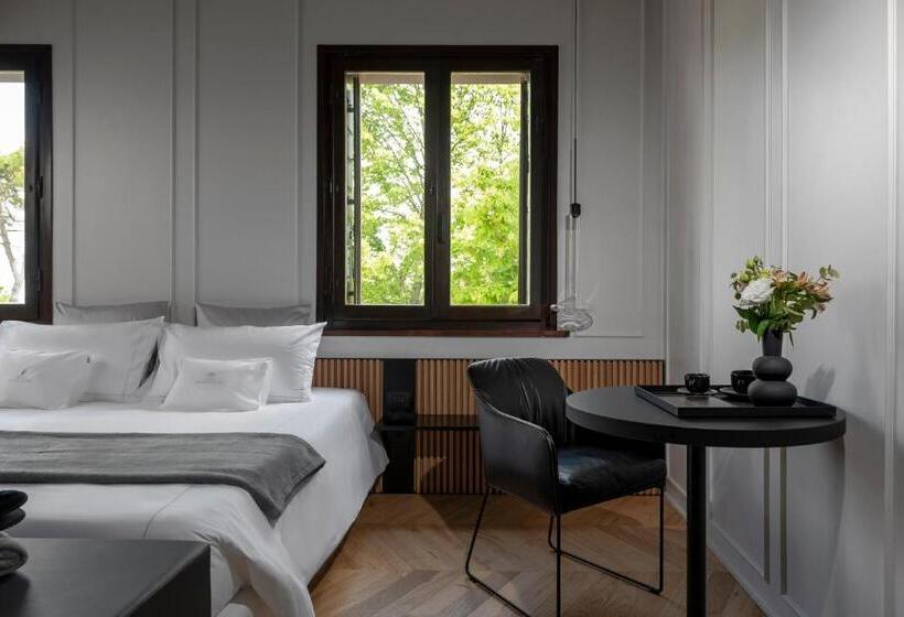 סוויטת ג'וניור עם טרסה, Relais Villa Margherita