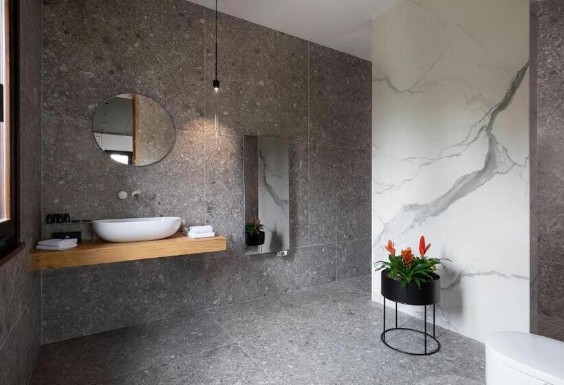 סוויטת ג'וניור עם טרסה, Relais Villa Margherita