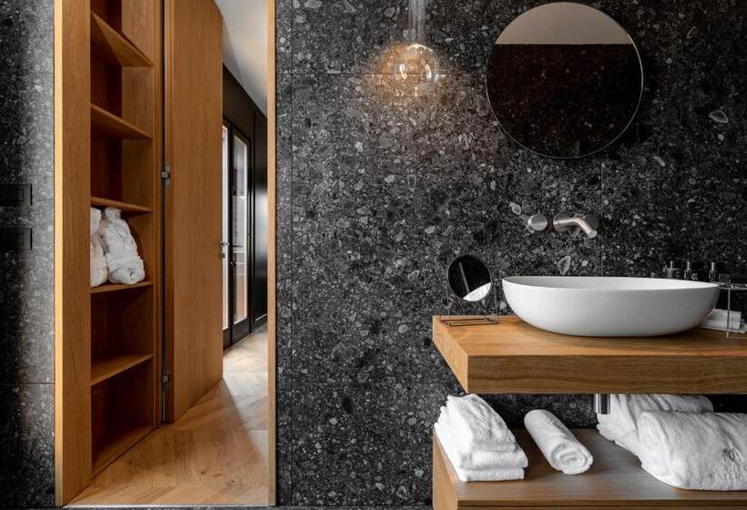 מיטת קינג בסוויטה, Relais Villa Margherita