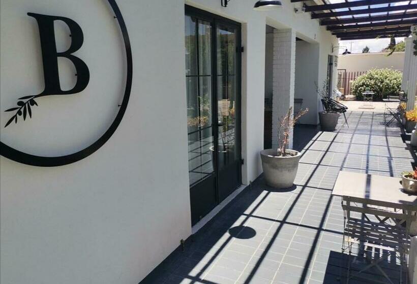 身障者適用キングサイズベッドルーム, Beautiful Betty Guesthouse