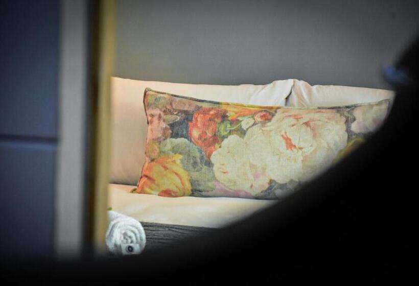 Семейный Номер Вид на Сад, Beautiful Betty Guesthouse