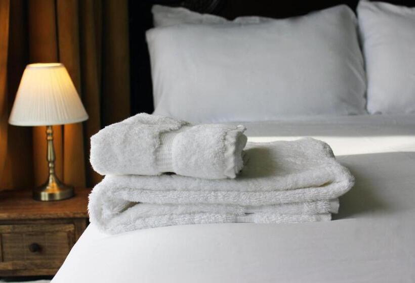 スタンダードルーム, Lairds House