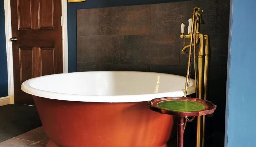 キングサイズベッドのスーペリアルーム, Lairds House