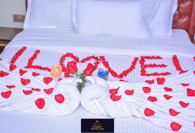 اتاق لوکس, Taji