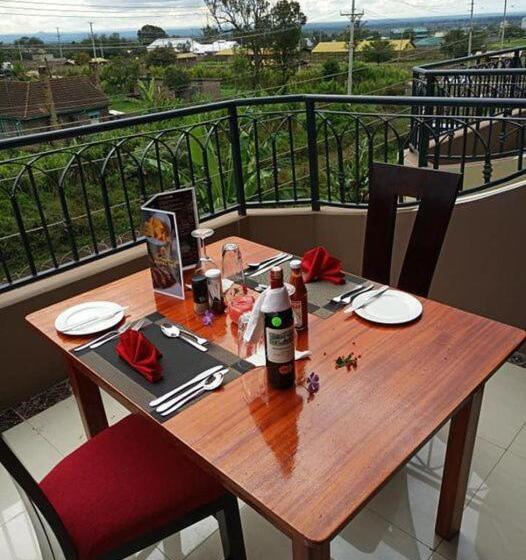 اتاق لوکس, Taji