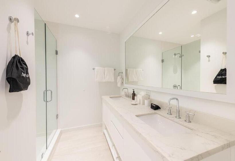 جناح مطلّ علي البحر, The Islands Of Islamorada