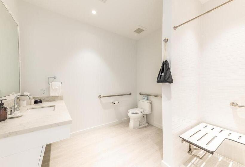 جناح لذوى الاحتياجات الخاصة, The Islands Of Islamorada