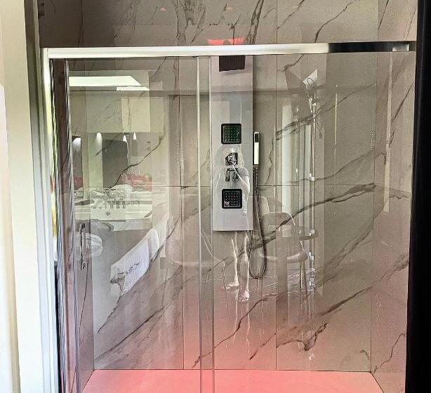 Люкс с гидромассажем, Trionfal