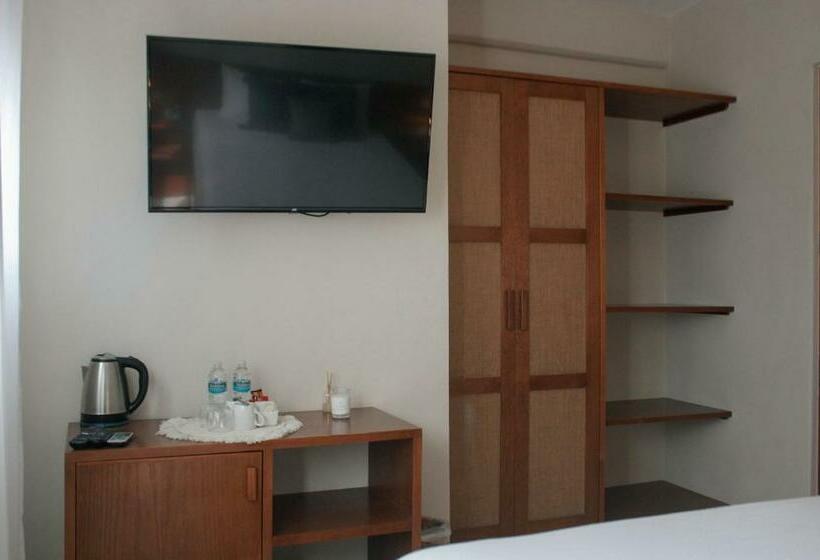 标准间, Noah Beach Hotel & Suites