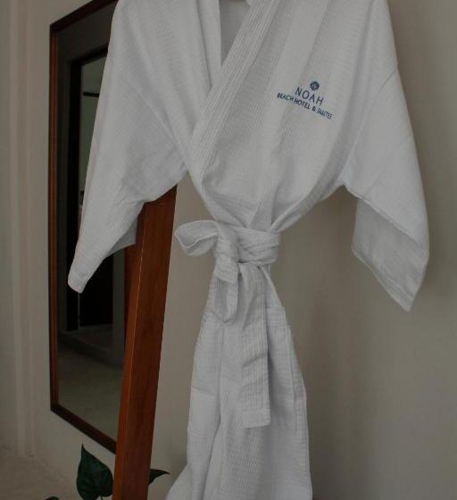 オーシャンビュースイート, Noah Beach Hotel & Suites