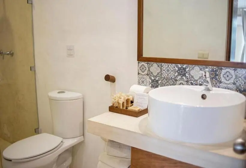 Deluxe Suite Sea View, Noah Beach Hotel & Suites