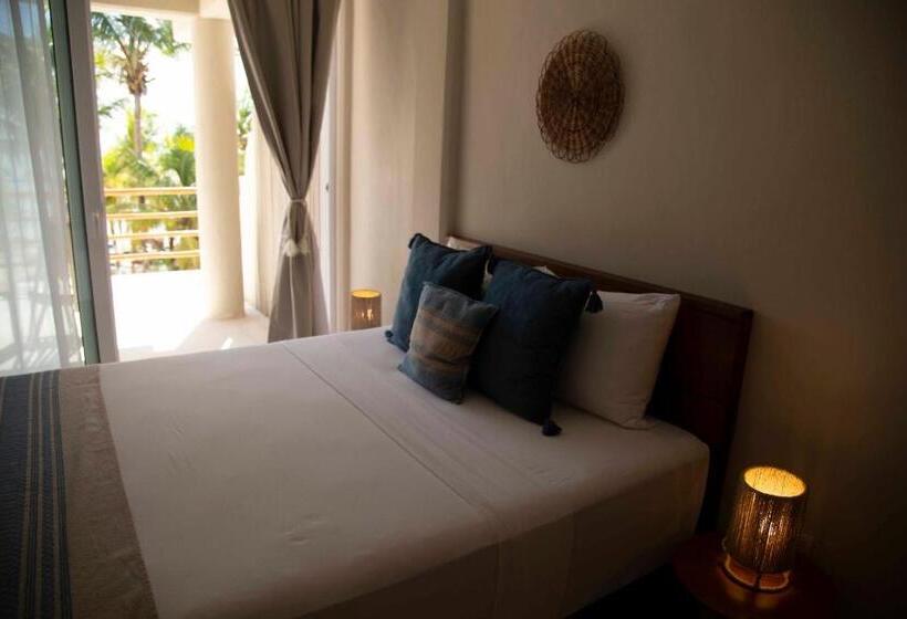 オーシャンビューデラックススイート, Noah Beach Hotel & Suites