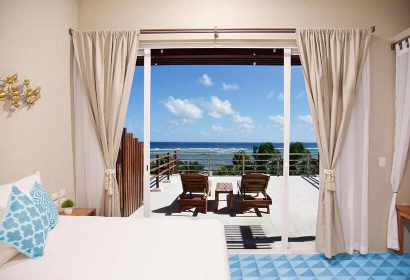 带大床的套房, Noah Beach Hotel & Suites