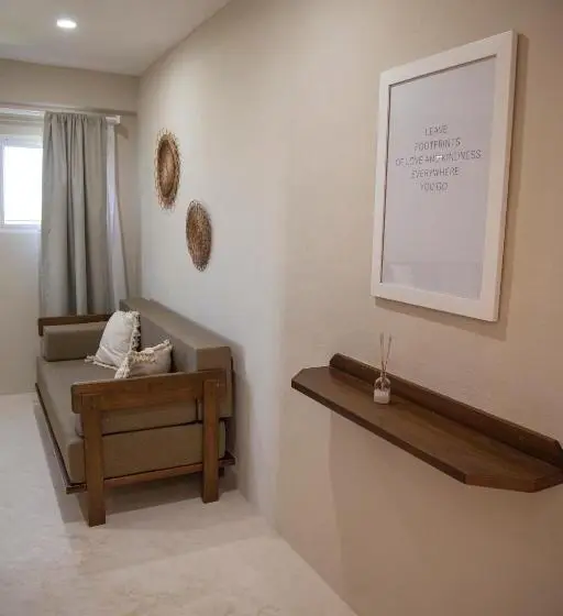 Perhejuniorsviitti, Noah Beach Hotel & Suites
