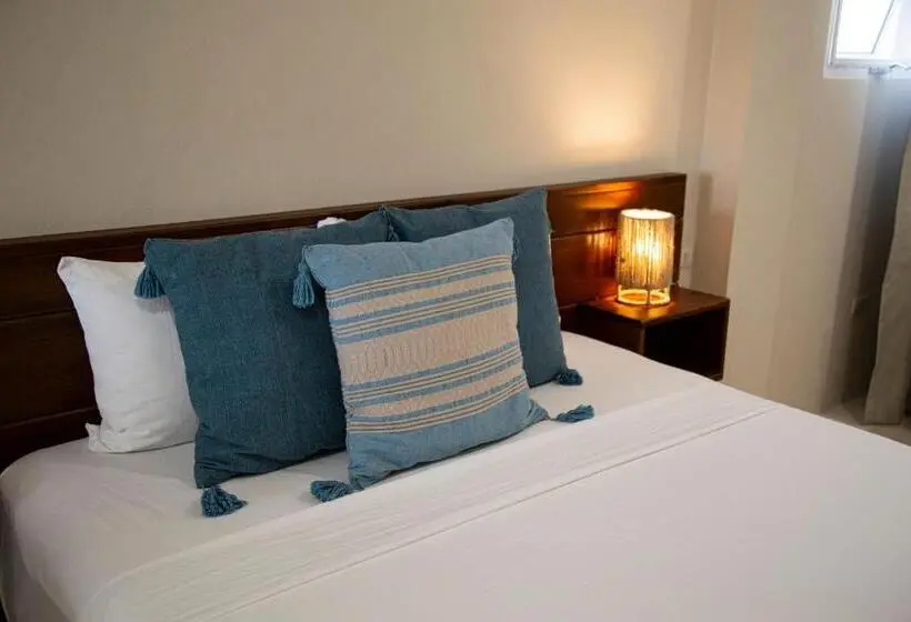 Perhejuniorsviitti, Noah Beach Hotel & Suites