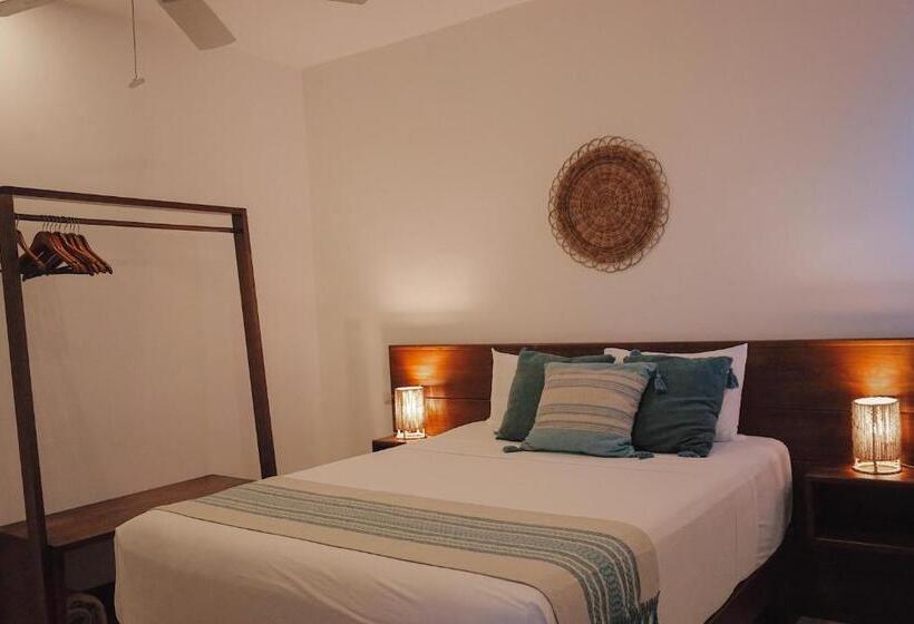 高级套房带海景, Noah Beach Hotel & Suites