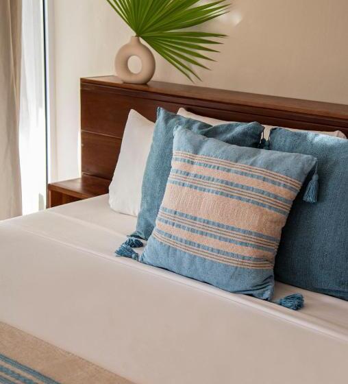 オーシャンビュースーペリアースイート, Noah Beach Hotel & Suites