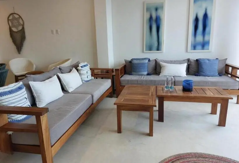 Huoneisto 2 Makuuhuonetta, Noah Beach Hotel & Suites
