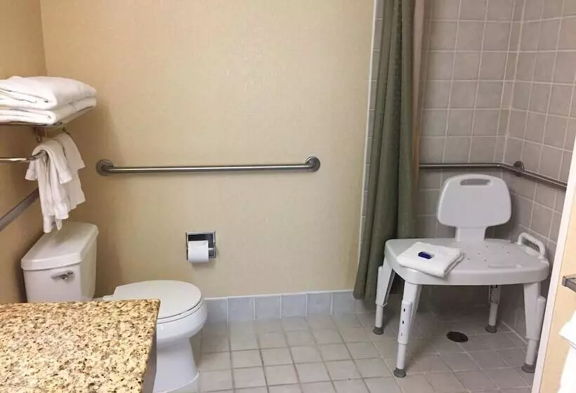 身障者適用スイートルーム, Best Western Plus Hannaford Inn & Suites