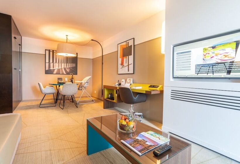 Апартаменты Deluxe 1 Спальня, Fraser Suites Paris La Défense