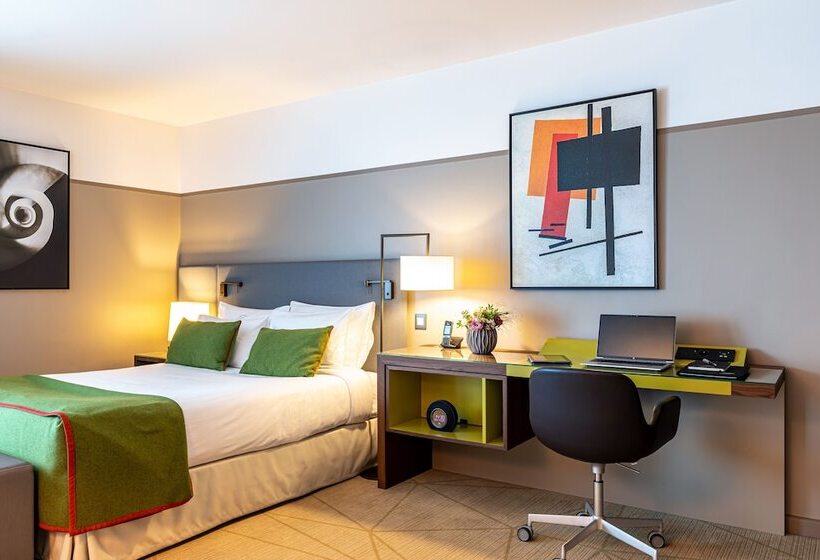 סטודיו דלוקס, Fraser Suites Paris La Défense