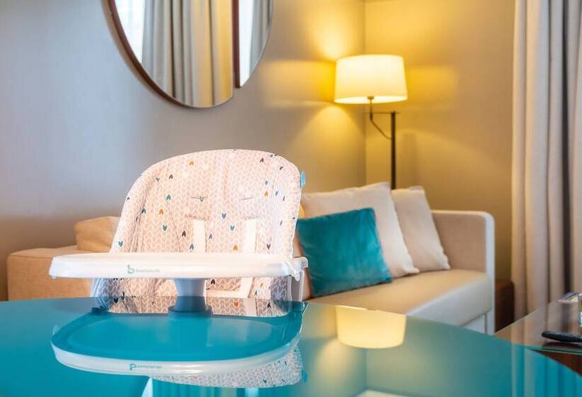 דירת דלוקס 2 חדרי שינה, Fraser Suites Paris La Défense